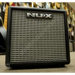 Nux Mighty 8 BT ][ Wzmacniacz gitarowy typu combo 1x6.5